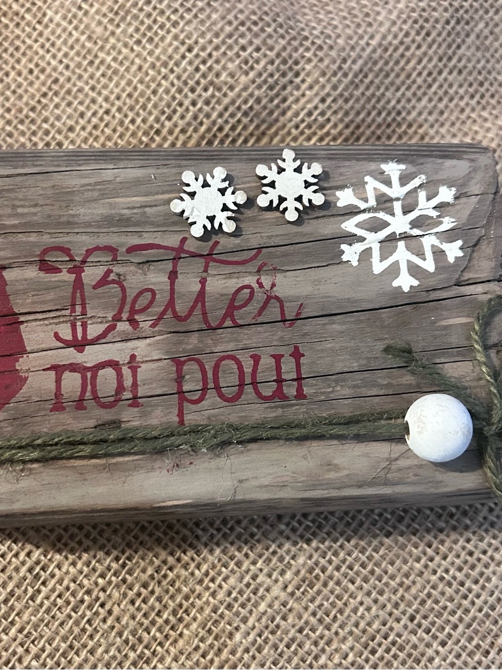 Rustic Snowflake Holiday Wall Sign - White & Red